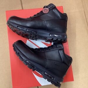 NIKE AIR MAX GOADOME